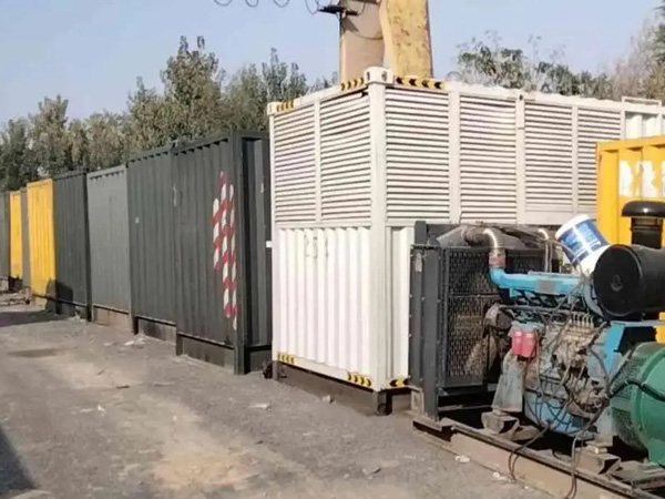 米东200KW柴油发电机机组每小时油耗是多少?